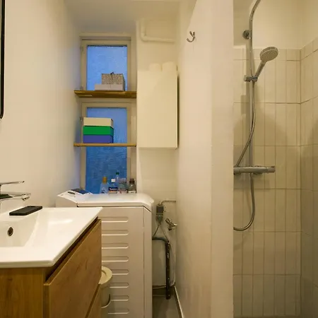 Apartamento Med Brolagt Gard I Hjertet Af Copenhaga