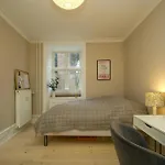 Apartment Flat With Cobbled Courtyard In